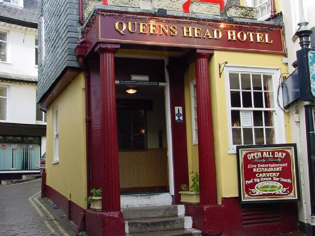 Queens Head Pub, St Austell